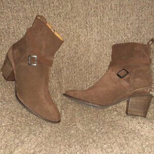 HUNTER-Refined Brown Suede-Side Zip Booties-Criss Cross Buckle-Sz 10-Excellent